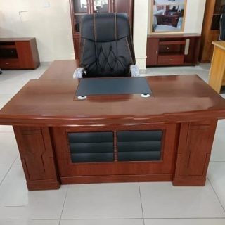 Executive Desk 1600mm wooden director’s desk Kenya