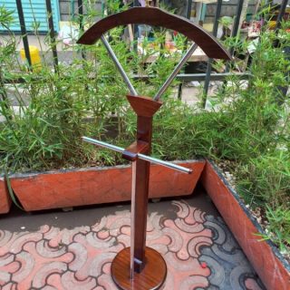 Executive Coat Hanger